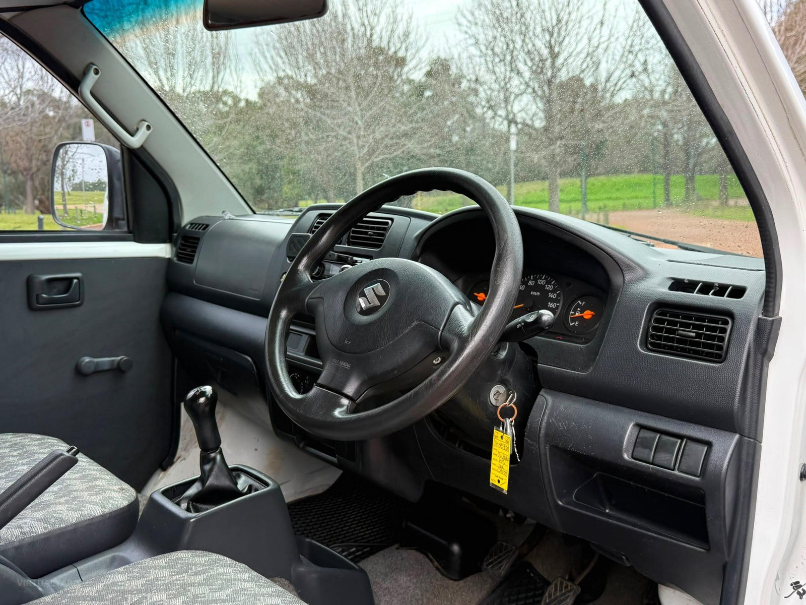 2014 SUZUKI APV VAN 5DR MAN 5SP 785KG 1.6I