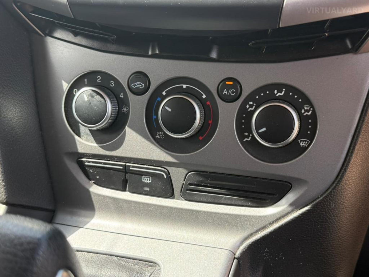 2013 FORD FOCUS LW MKII TREND SEDAN 4DR PWRSHIFT 6SP, 2.0I