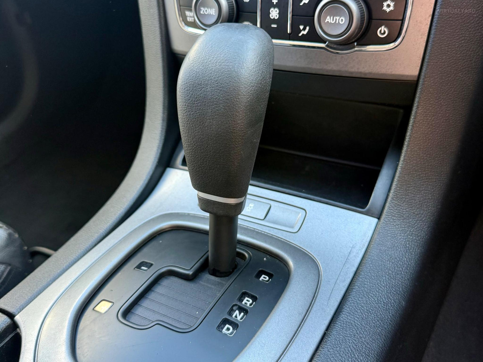 2012 HOLDEN COMMODORE EQUIPE (LPG) VE II MY12