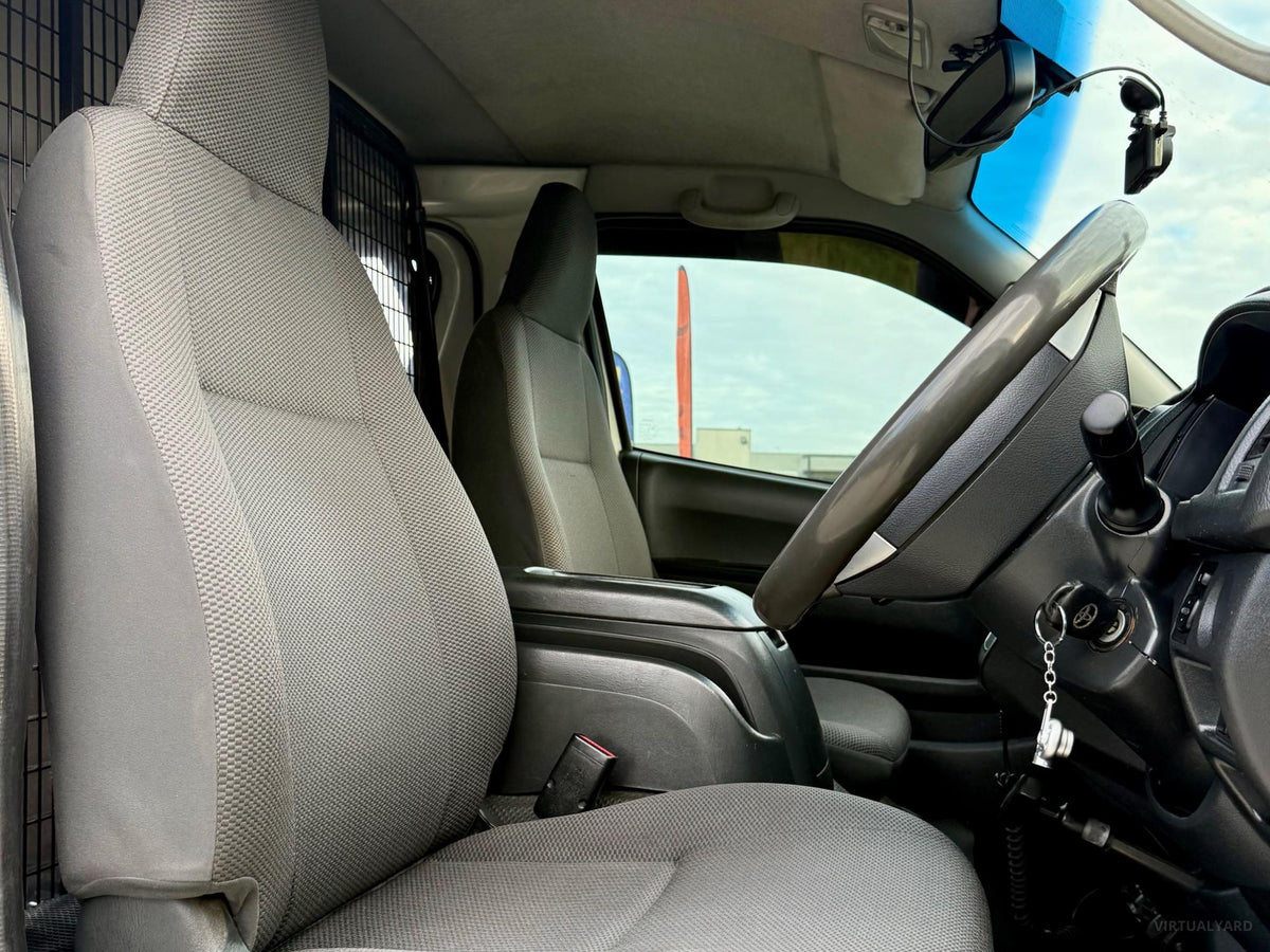 2015 TOYOTA HIACE LWB KDH201R  VAN 3.0L DIESE TURBO 4 SP AUTO