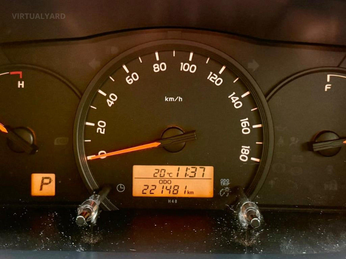 2015 TOYOTA HIACE LWB KDH201R  VAN 3.0L DIESE TURBO 4 SP AUTO