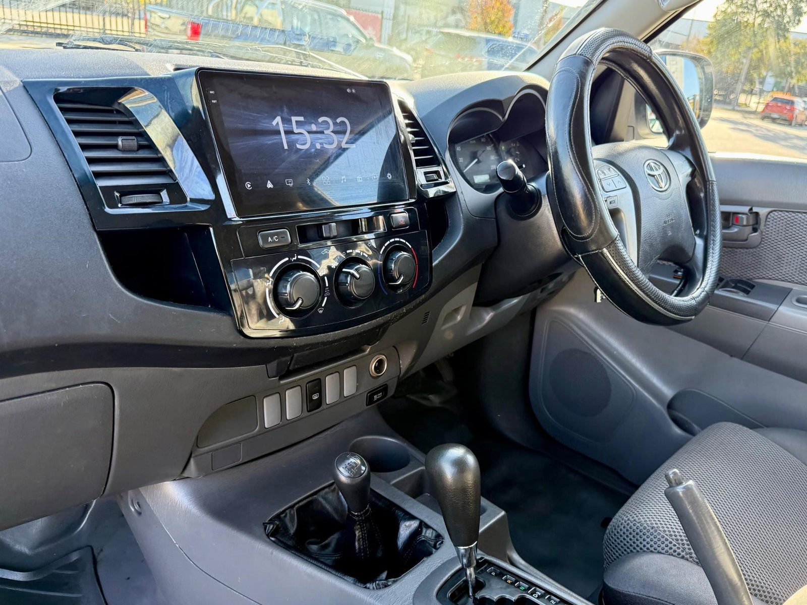 2012 TOYOTA HILUX SR (4x4) KUN26R MY12