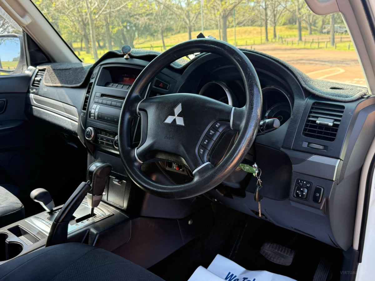 2007 MITSUBISHI PAJERO NS GLX WAGON 7ST 5DR SPTS AUTO 5SP 4X4 3.2DT