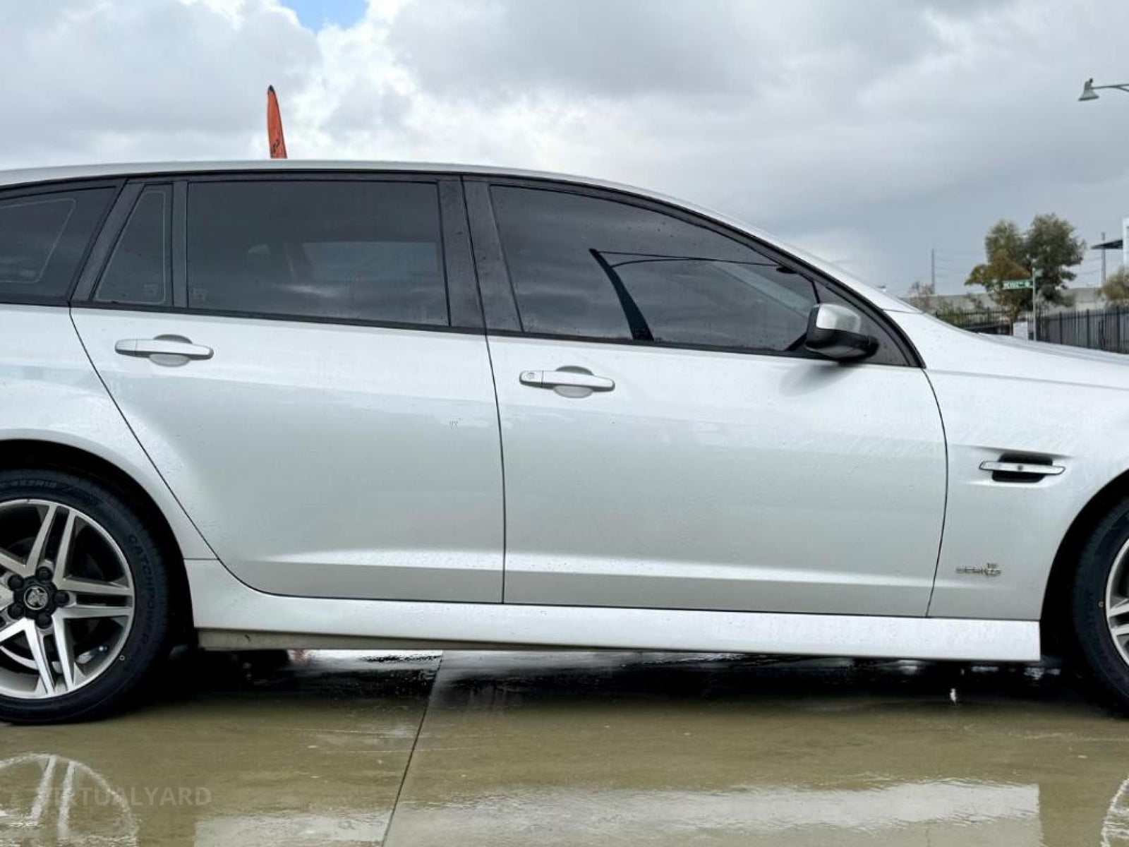 2011 HOLDEN COMMODORE SV6 VE II MY12