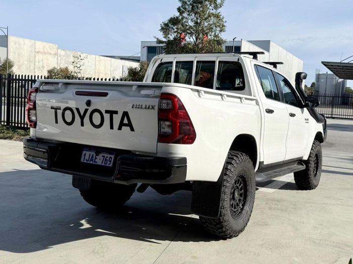 2018 TOYOTA HILUX SR (4x4) GUN126R MY19