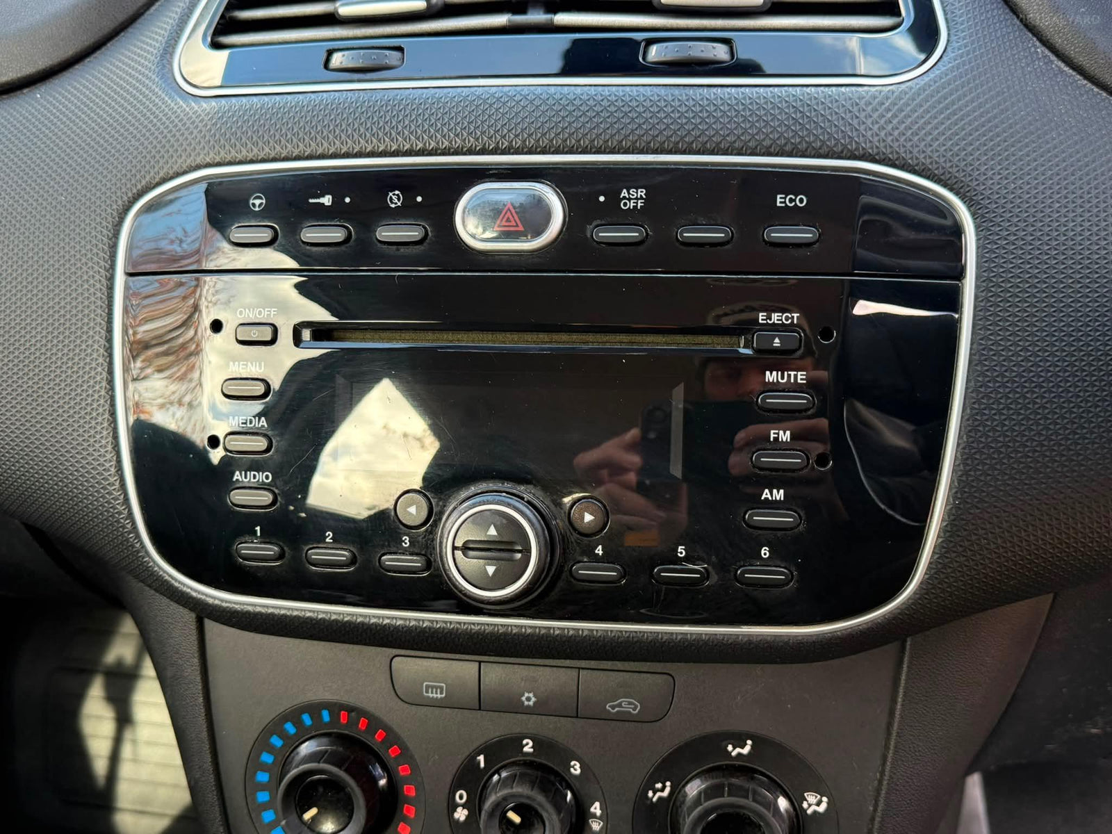 2014 FIAT PUNTO EASY HATCHBACK 5DR DUALOGIC 5SP 1.4I