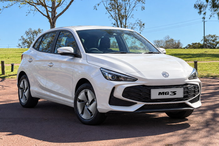 MG3 Vibe — illustrative outdoor composite