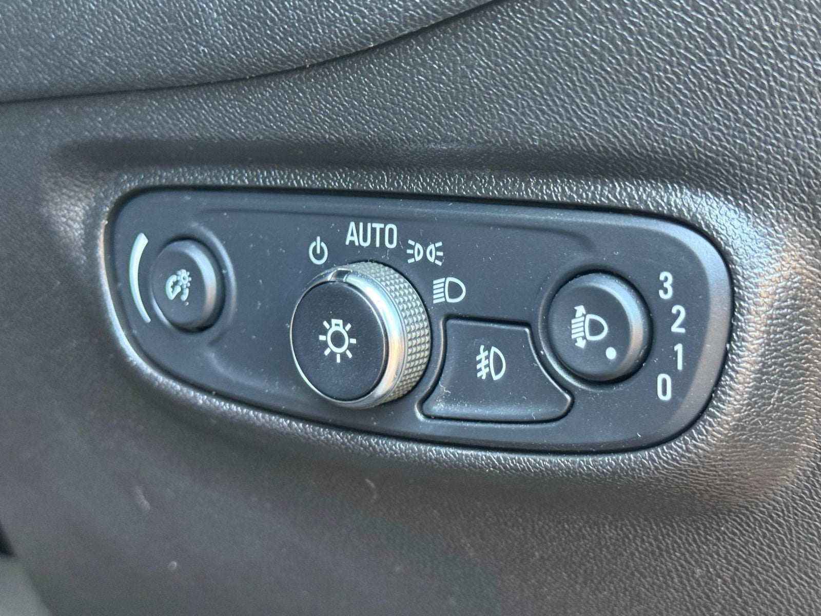2018 HOLDEN EQUINOX EQ LT WAGON 5DR SPTS AUTO 9SP FWD 2.0T [MY18]
