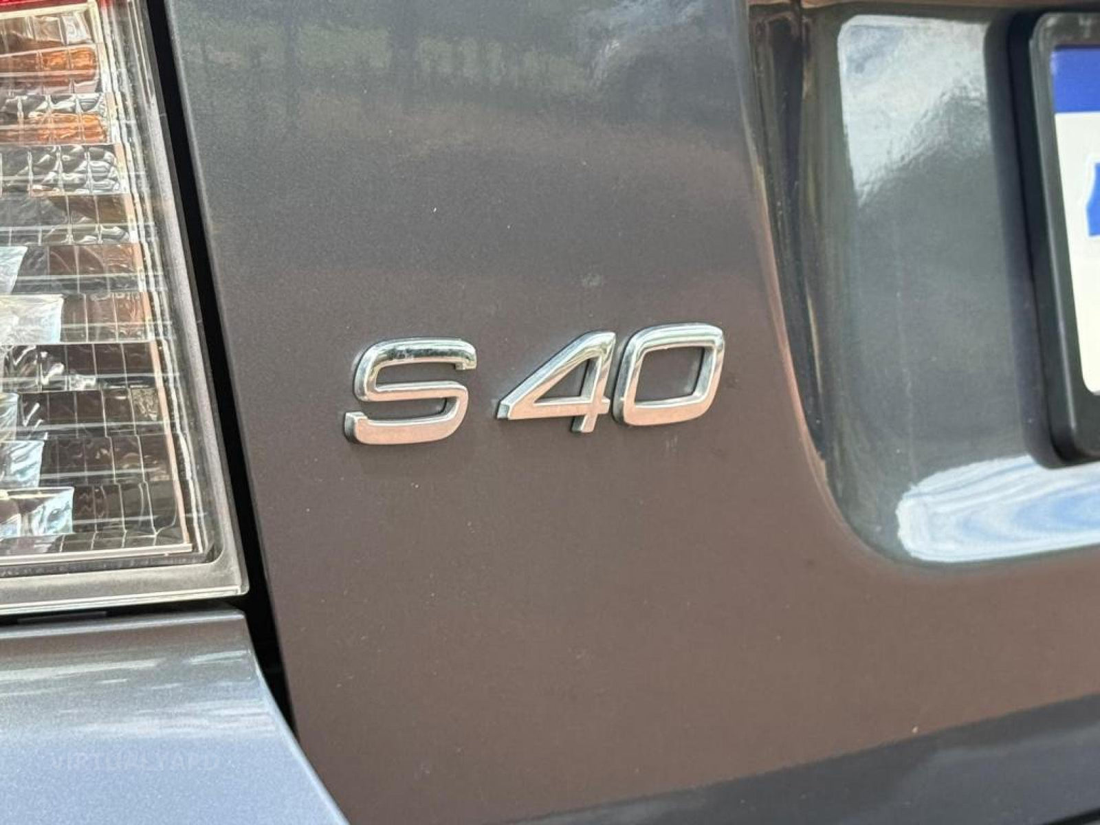 2010 VOLVO S40 S SEDAN 4DR SPTS AUTO 5SP 2.4I [MY10]